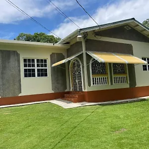 boston-bay-house-entire-property-5-minutes-walk-to-beach.comcaribbean.com/